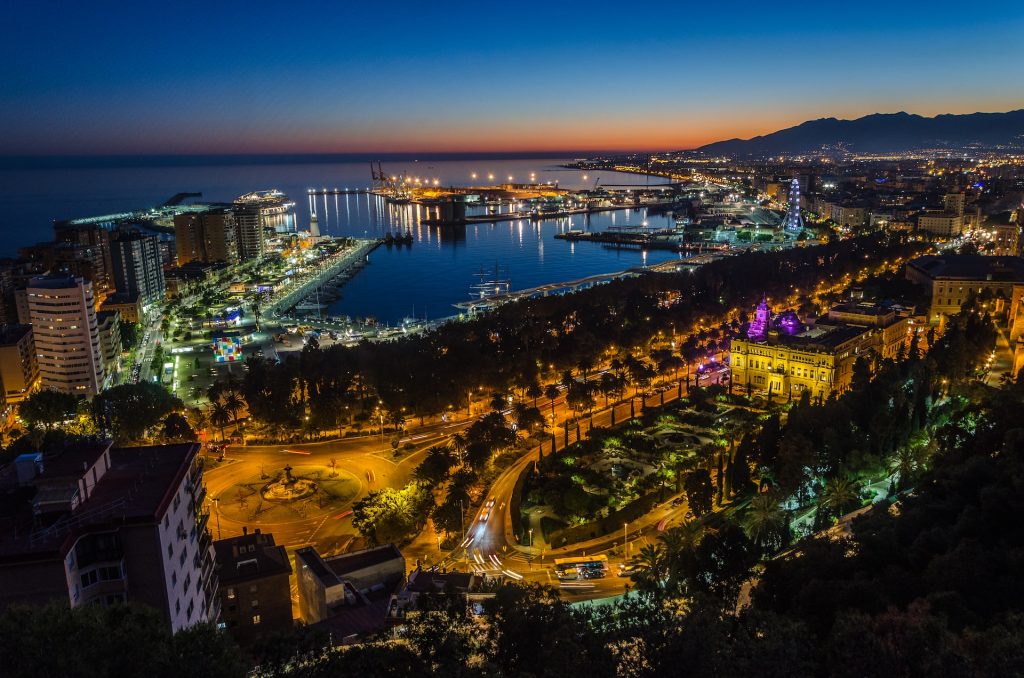 Haven van Malaga Spanje by night
